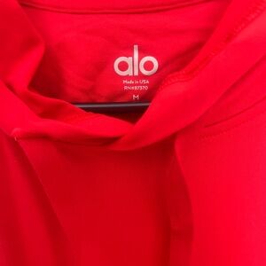 Conquer Reform Long Sleeve With Hood
STILL HAS A TAG ON